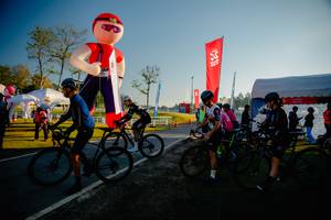 BIB: 
                            <button type="button" onclick="openModal(26179429)" class="btn btn-primary btn-sm float-right btn-popup" data-toggle="modal" data-target=".modal-high-quality">
                        <i class="fas fa-shopping-cart"></i> Add to Cart
                    </button>
                                            <button type="button" onclick="isThisMe(26179429, true)" class="btn btn-success btn-sm float-right btn-popup btn-isme hidden" data-toggle="tooltip" data-placement="bottom" title="นี่คือรูปของคุณใช่ไหม คลิกที่นี่เพื่อเอาเข้าอัลบั้ม">
                        <i class="fas fa-plus"></i> Add to album
                    </button>
                    <button type="button" onclick="isThisMe(26179429, false)" class="btn btn-warning btn-sm float-right btn-popup btn-isnotme hidden">
                        <i class="fas fa-ban"></i> Remove from album
                    </button>